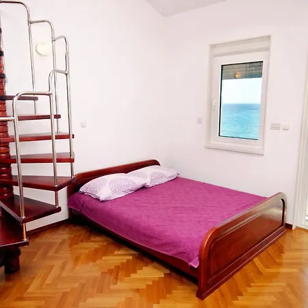 Family Friendly With A Swimming Pool - 7557 Apartment