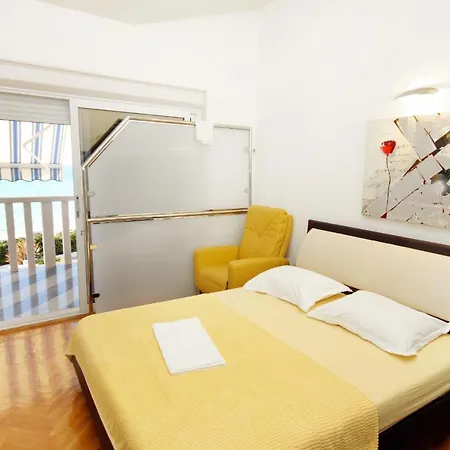Family-friendly With Swimming Pool - 7557 Apartman