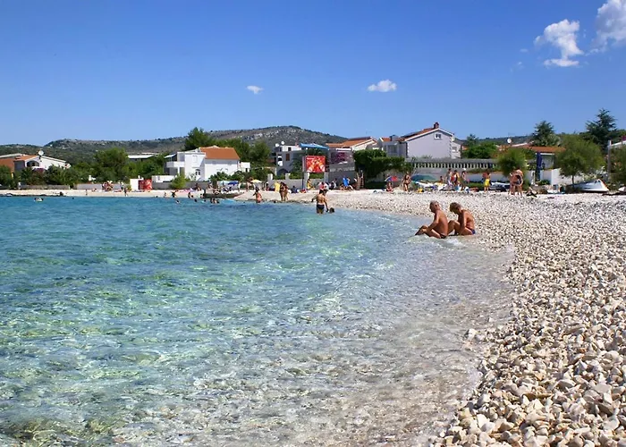 Family-friendly With Swimming Pool - 7557 Apartman