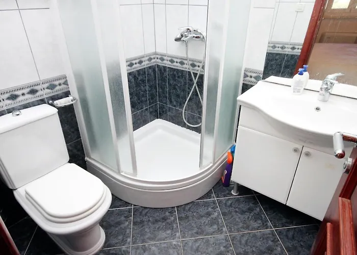 Apartamento Family-friendly With Swimming Pool - 7557 *