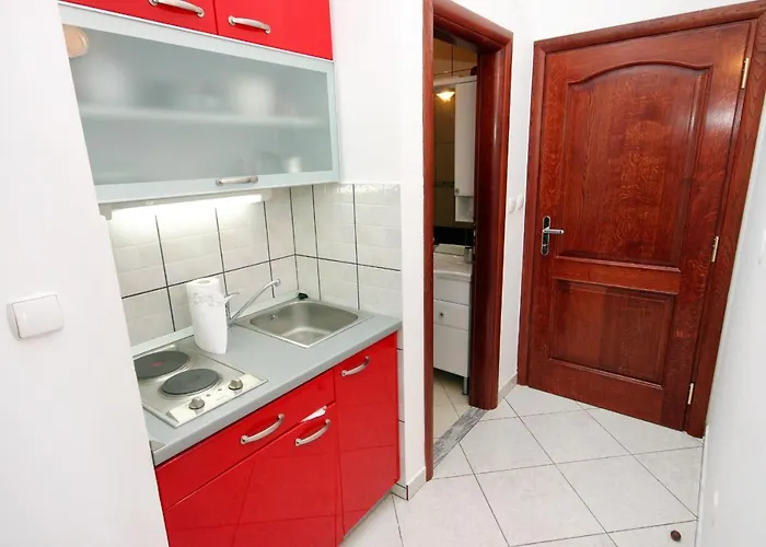 Apartamento Family-friendly With Swimming Pool - 7557