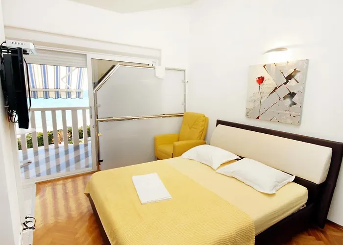 Family-friendly With Swimming Pool - 7557 Apartamento