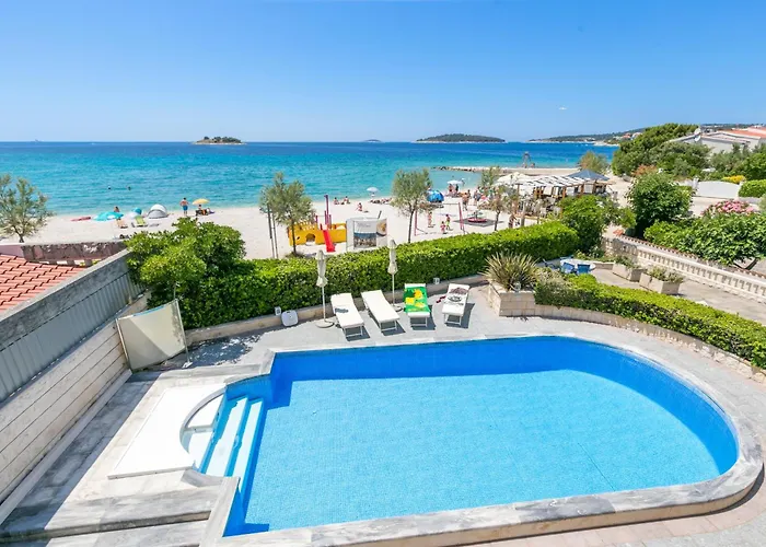 Family-friendly With Swimming Pool - 7557