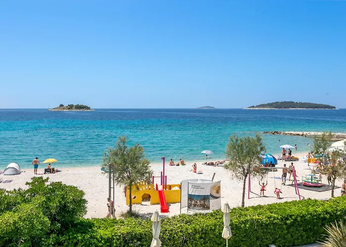 Apartamento Family-friendly With Swimming Pool - 7557